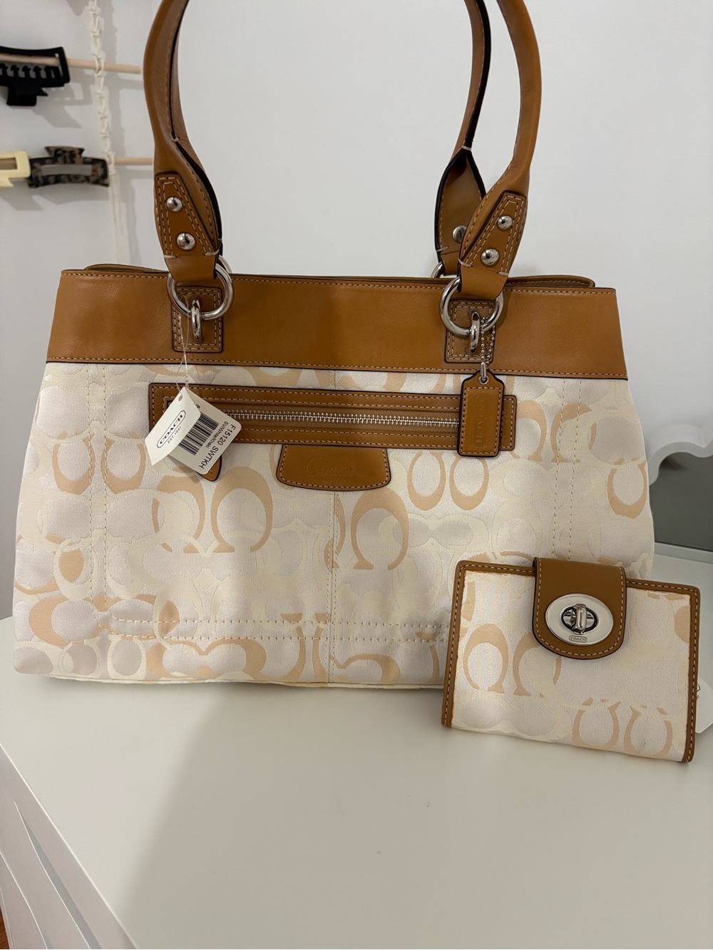 Vintage Coach Penelope Signature Shoulder Bag w/ Wallet